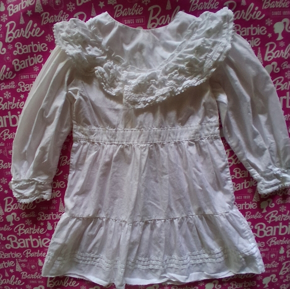 🎀Burberry Girls White Eyelet Ruffles Dress Size 6 Mint Condition & FREE GIFT - Picture 10 of 11